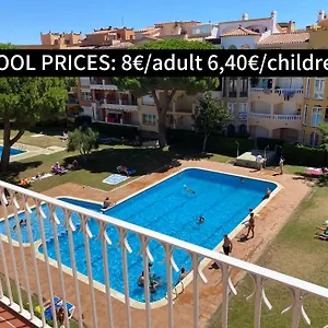 apartamento-para-4-personas-a-200-m-de-la-playa.topcostabravahotels.com/